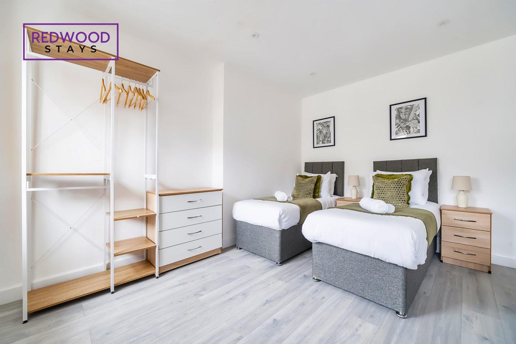 Brand New, 2 Bed 1 Bath, Modern Town Center Apartment, Free Wifi & Netflix By Redwood Stays Aldershot Exterior foto